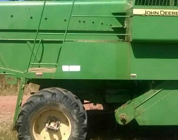 Combine Harvestor for sale - John Deere